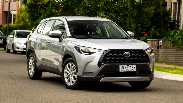Toyota Corolla Cross: Evolusi SUV Kompak